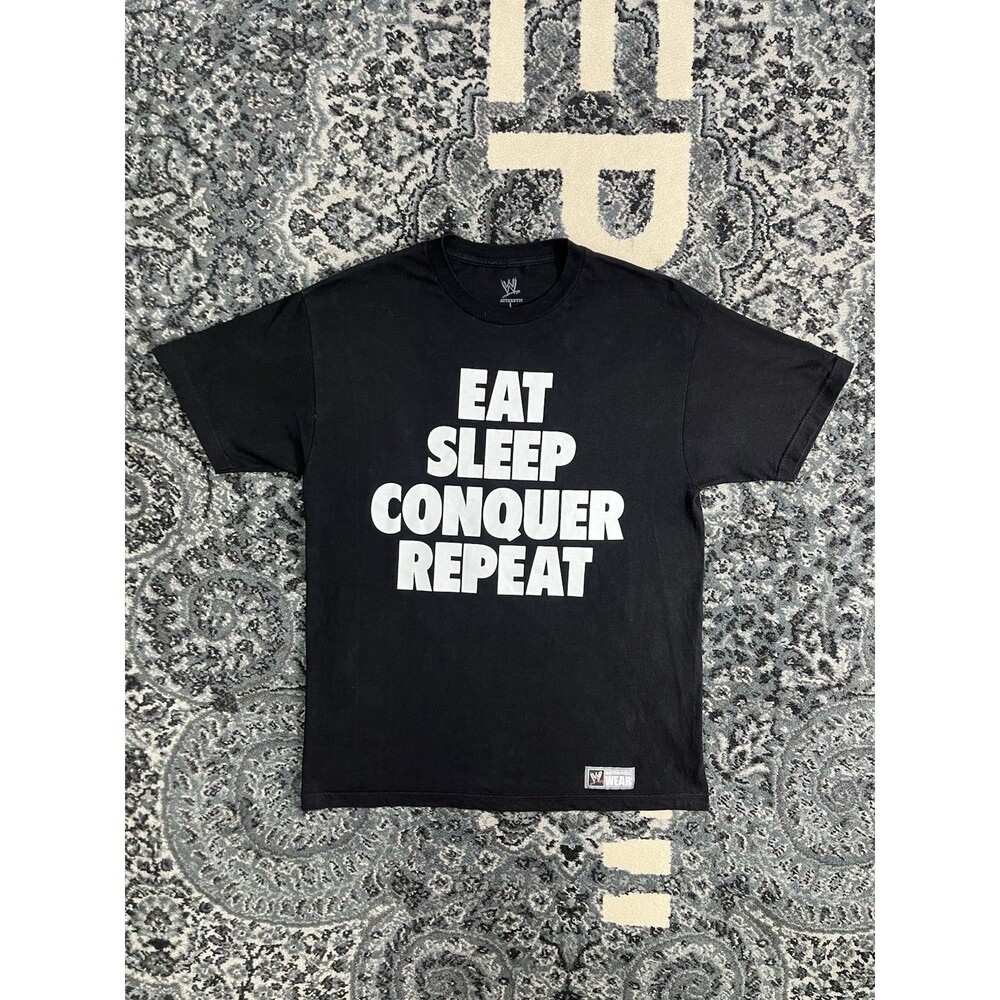 Vintage Mens Y2K WWE Authentic Wear Eat Sleep Conquer Repeat Tshirt Size Large